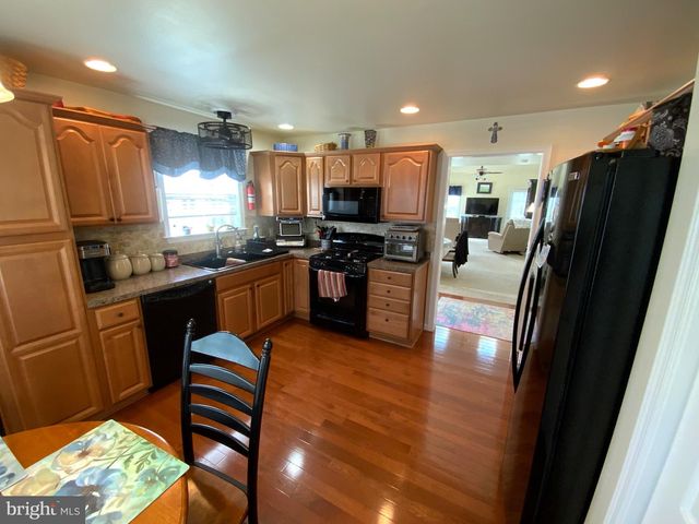 133 NEEDLEWOOD DRIVE, Harrisburg, PA 17112