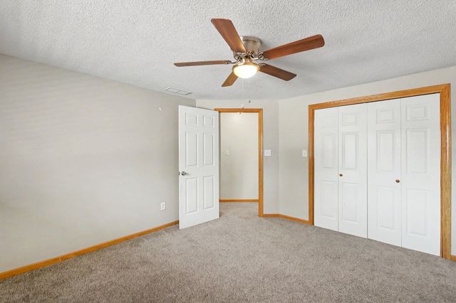 606 E Woodstone Ct, Andover, KS 67002