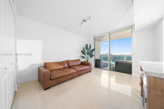 2641 N Flamingo Rd 1006N, Sunrise, FL 33323