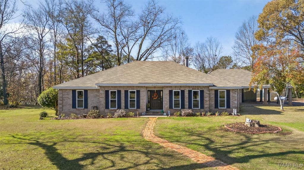 2792 Jasmine Hill Road, Wetumpka, AL 36093
