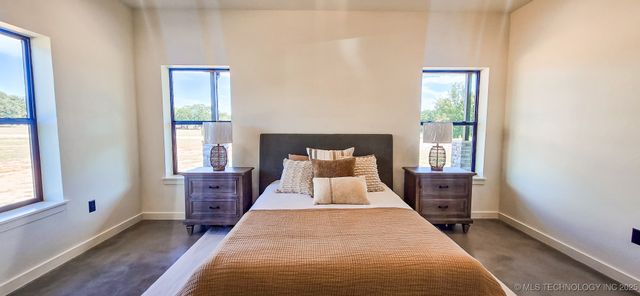 84 Reagan Drive, Eufaula, OK 74432