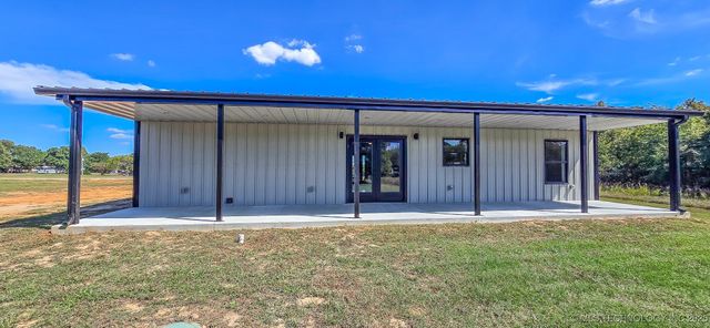 84 Reagan Drive, Eufaula, OK 74432