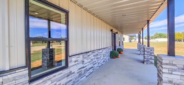 84 Reagan Drive, Eufaula, OK 74432