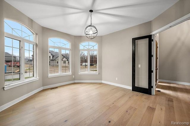 24021 Sawgrass Drive, Macomb, MI 48042