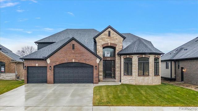 24021 Sawgrass Drive, Macomb, MI 48042