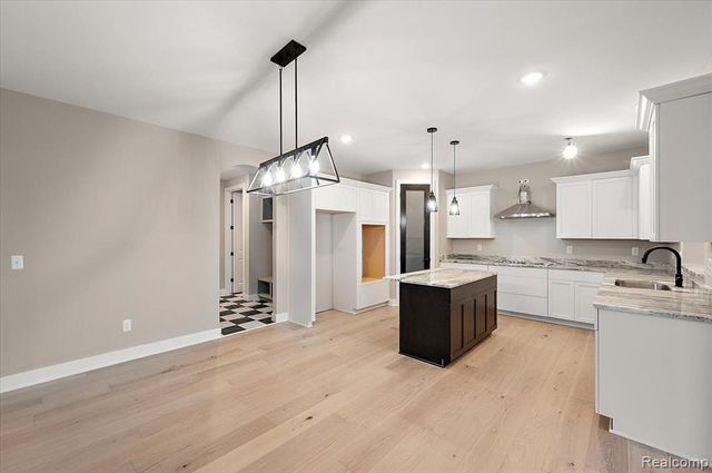 24021 Sawgrass Drive, Macomb, MI 48042