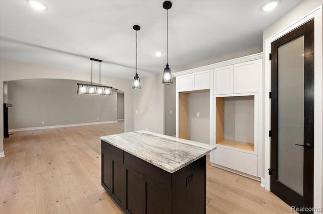 24021 Sawgrass Drive, Macomb, MI 48042