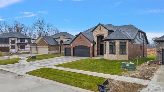 24021 Sawgrass Drive, Macomb, MI 48042