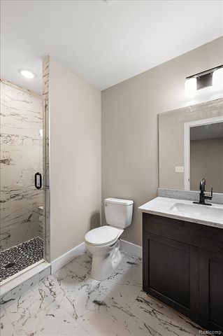 24021 Sawgrass Drive, Macomb, MI 48042