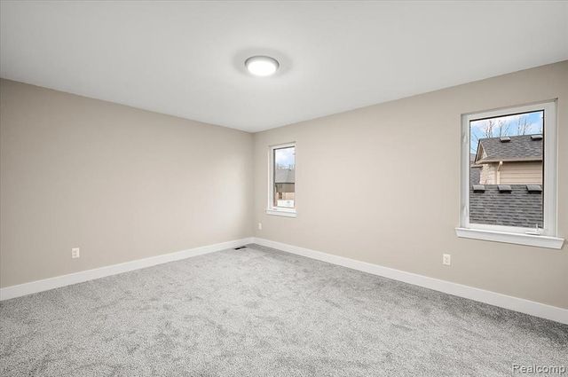 24021 Sawgrass Drive, Macomb, MI 48042