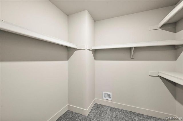 24021 Sawgrass Drive, Macomb, MI 48042