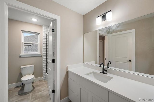24021 Sawgrass Drive, Macomb, MI 48042