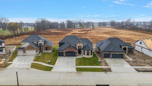24021 Sawgrass Drive, Macomb, MI 48042