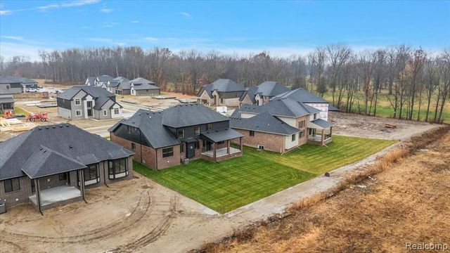 24021 Sawgrass Drive, Macomb, MI 48042