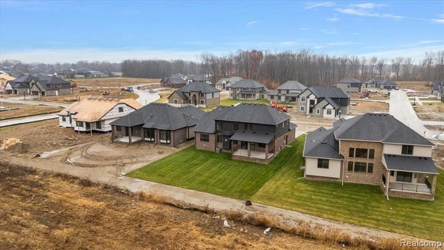 24021 Sawgrass Drive, Macomb, MI 48042