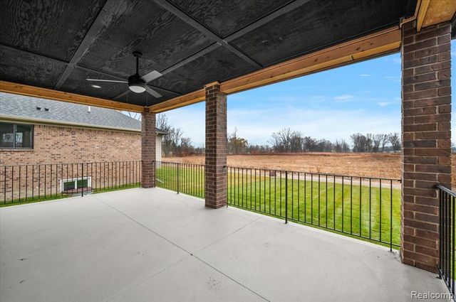24021 Sawgrass Drive, Macomb, MI 48042