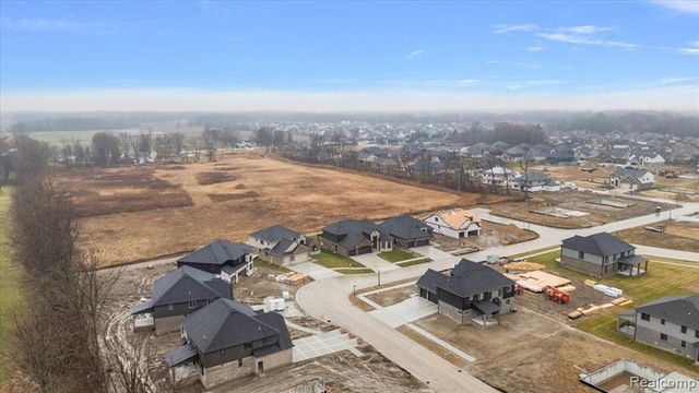 24021 Sawgrass Drive, Macomb, MI 48042