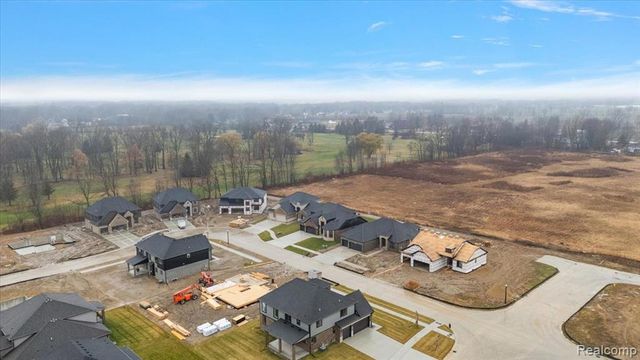 24021 Sawgrass Drive, Macomb, MI 48042