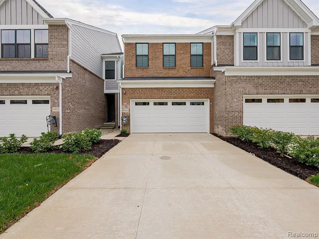 49533 Coldwater Ridge Drive, Northville, MI 48168