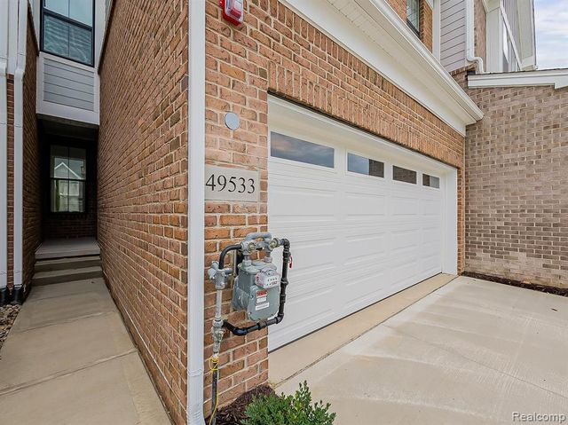 49533 Coldwater Ridge Drive, Northville, MI 48168