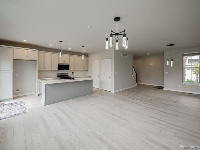 49533 Coldwater Ridge Drive, Northville, MI 48168