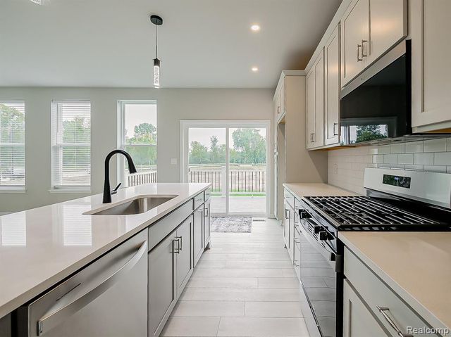 49533 Coldwater Ridge Drive, Northville, MI 48168
