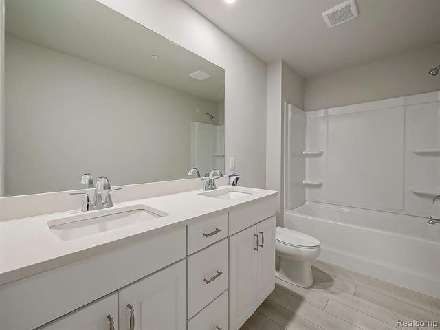 49533 Coldwater Ridge Drive, Northville, MI 48168
