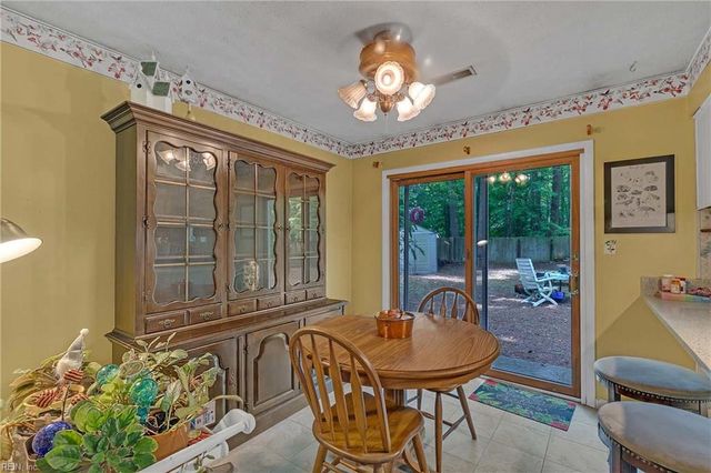 6592 Lake View DR, Gloucester, VA 23061