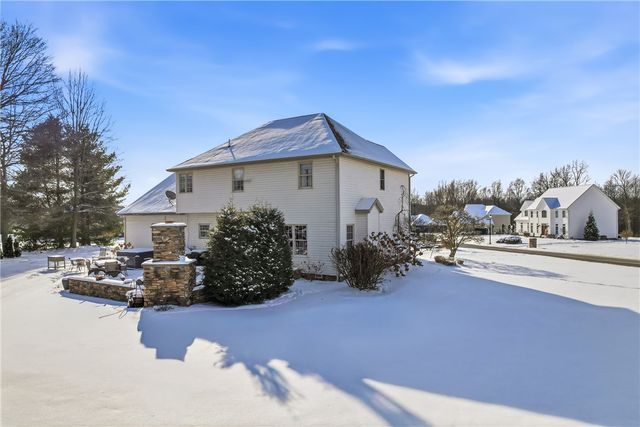 3733 Cornell Dr., Hermitage, PA 16148