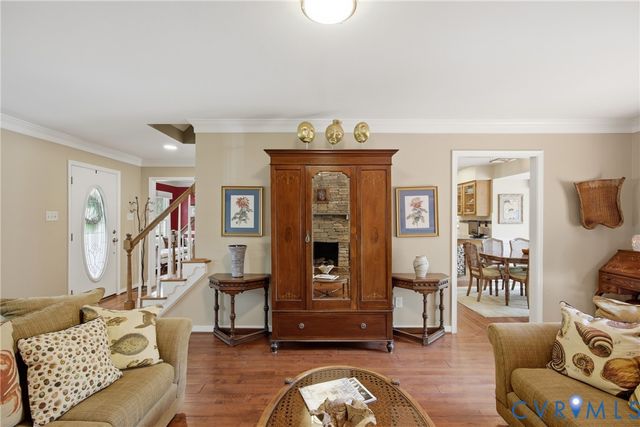 8305 Dove Hollow Pl, Glen Allen, VA 23060
