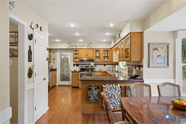 8305 Dove Hollow Pl, Glen Allen, VA 23060