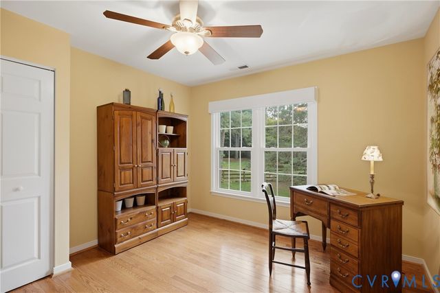 8305 Dove Hollow Pl, Glen Allen, VA 23060