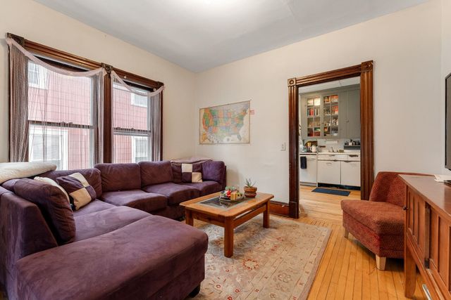 35 South Union Street, Burlington, VT 05401
