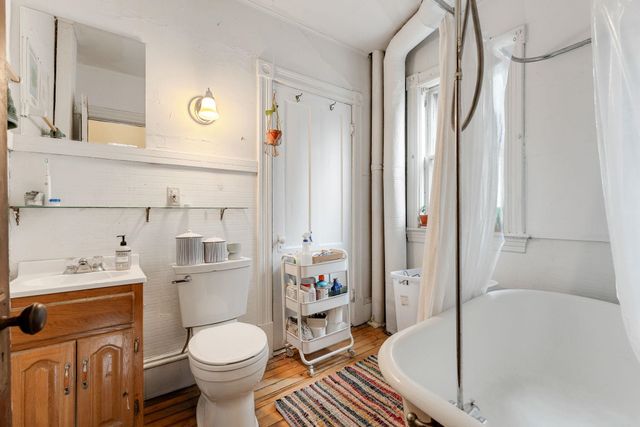 35 South Union Street, Burlington, VT 05401