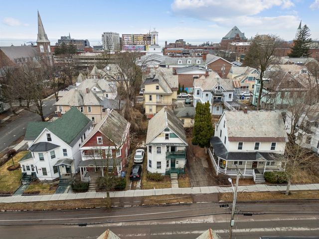 35 South Union Street, Burlington, VT 05401