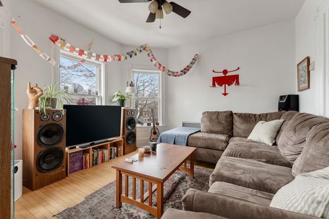 35 South Union Street, Burlington, VT 05401