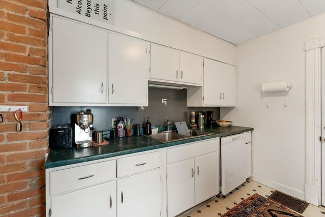 35 South Union Street, Burlington, VT 05401