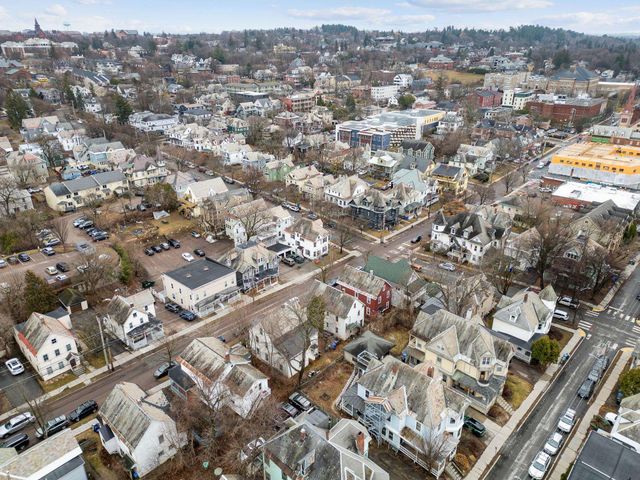 35 South Union Street, Burlington, VT 05401