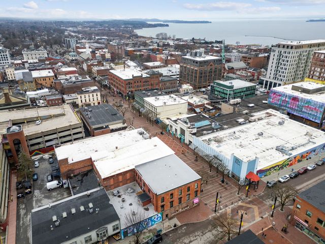 35 South Union Street, Burlington, VT 05401