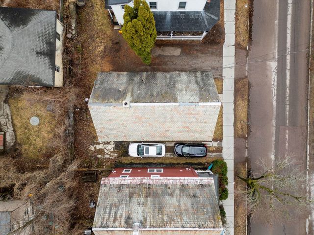 35 South Union Street, Burlington, VT 05401