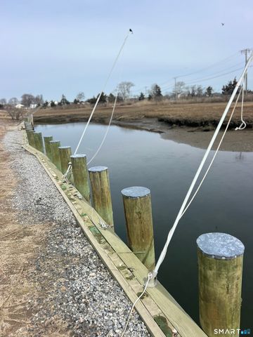 12 Toms Road, Old Saybrook, CT 06475