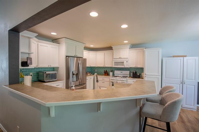 5122 S Freya St, Spokane, WA 99223