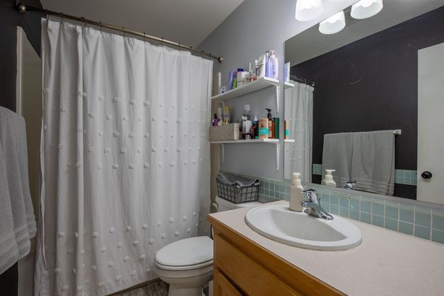 5122 S Freya St, Spokane, WA 99223