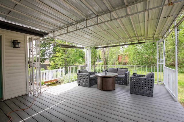 5122 S Freya St, Spokane, WA 99223