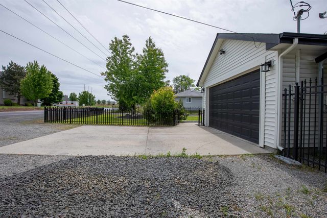 5122 S Freya St, Spokane, WA 99223