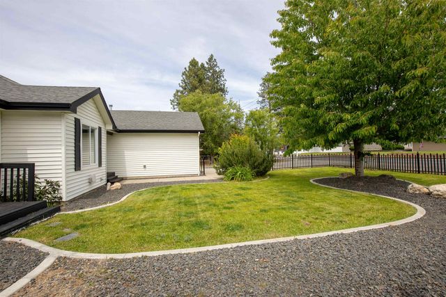 5122 S Freya St, Spokane, WA 99223