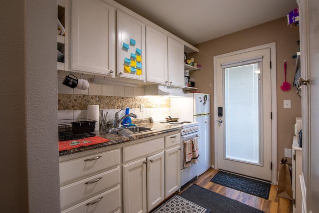 5122 S Freya St, Spokane, WA 99223
