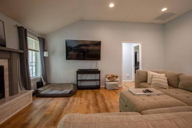 5122 S Freya St, Spokane, WA 99223