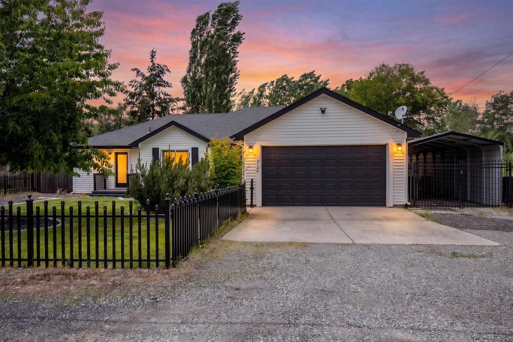5122 S Freya St, Spokane, WA 99223