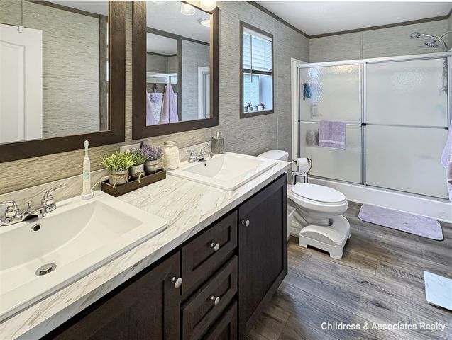 7265 Old Hickory Drive, Belmont, MI 49306